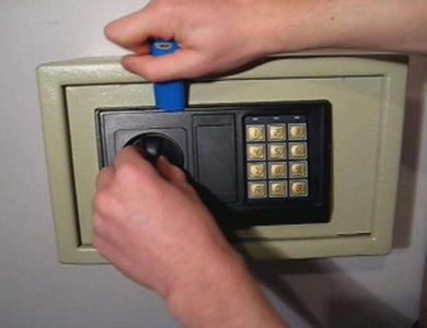 嘉荫24小时上门开锁公司