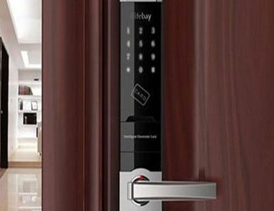 嘉荫24小时上门开锁公司